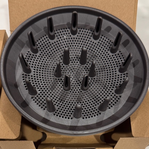 DYSON Supersonic™ hair dryer DIFFUSER - Picture 2 of 8